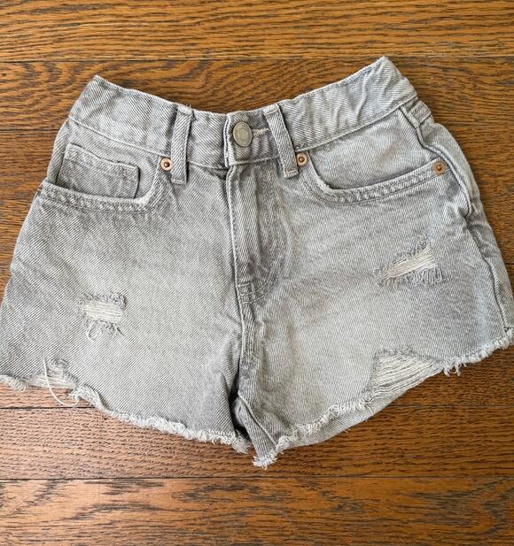 Zara Other - Zara Girls' Gray Denim Cut Off Shorts Size 6-7